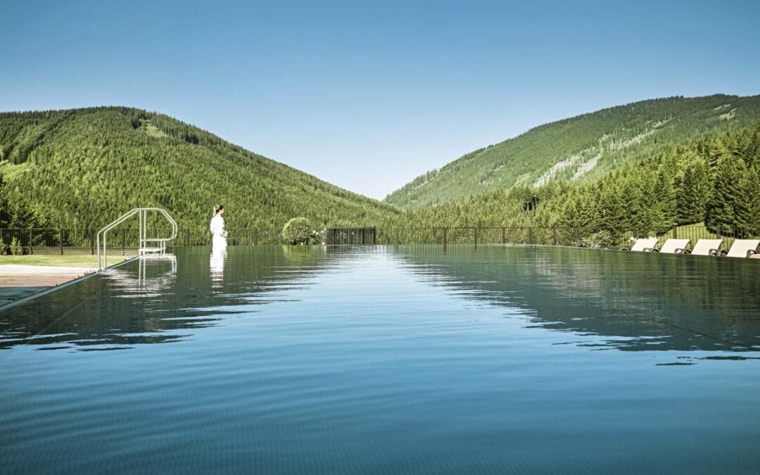 Infinity Pool Sommer c Almwellness Hotel Pierer Harald Eisenberger reduce 1080x675 - Partner neu