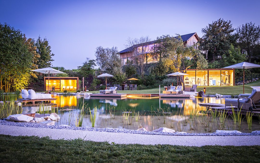 Partner X8A9428 Golden Hill Parkanlage mit Naturschwimmteich web 1080x675 - Partner