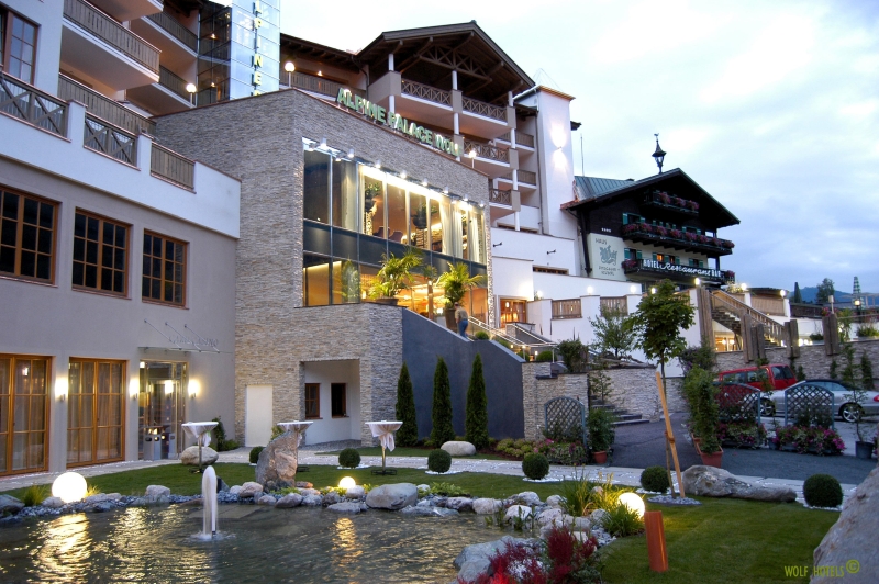 1 Außen Sommer 11.1 002 web - Hotel Alpine Palace