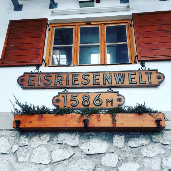 BERGDORF PRECHTLGUT: Chaletzauber in Wagrain eisriesenwelt - BERGDORF PRECHTLGUT: Chaletzauber in Wagrain