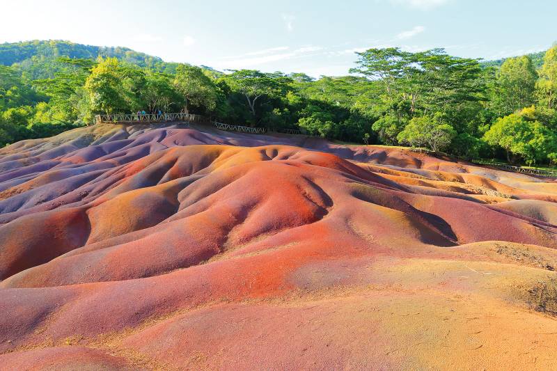 MTPA SCENERIES NATURE 7 COLOURED EARTH 010 reduce - Naturparadies Mauritius