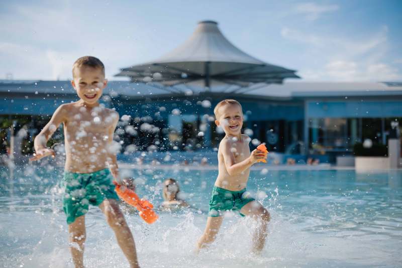 Start der Sommersaison im Thermenresort Laa 01 Sommerthermentarif ab 23. Mai © Thermenresort Laa Pflanzl Media reduce - Start der Sommersaison im Thermenresort Laa