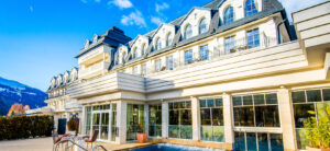 4 grandhotel lienz terrasse wolfgang supper 300x138 - 4_grandhotel_lienz_terrasse_wolfgang_supper