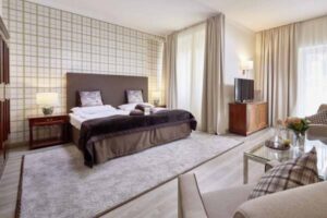 Zimmeransicht AH Gasteinertal c Michael Huber Fotografie reduce 300x200 - Zimmeransicht AH Gasteinertal (c) Michael Huber Fotografie reduce